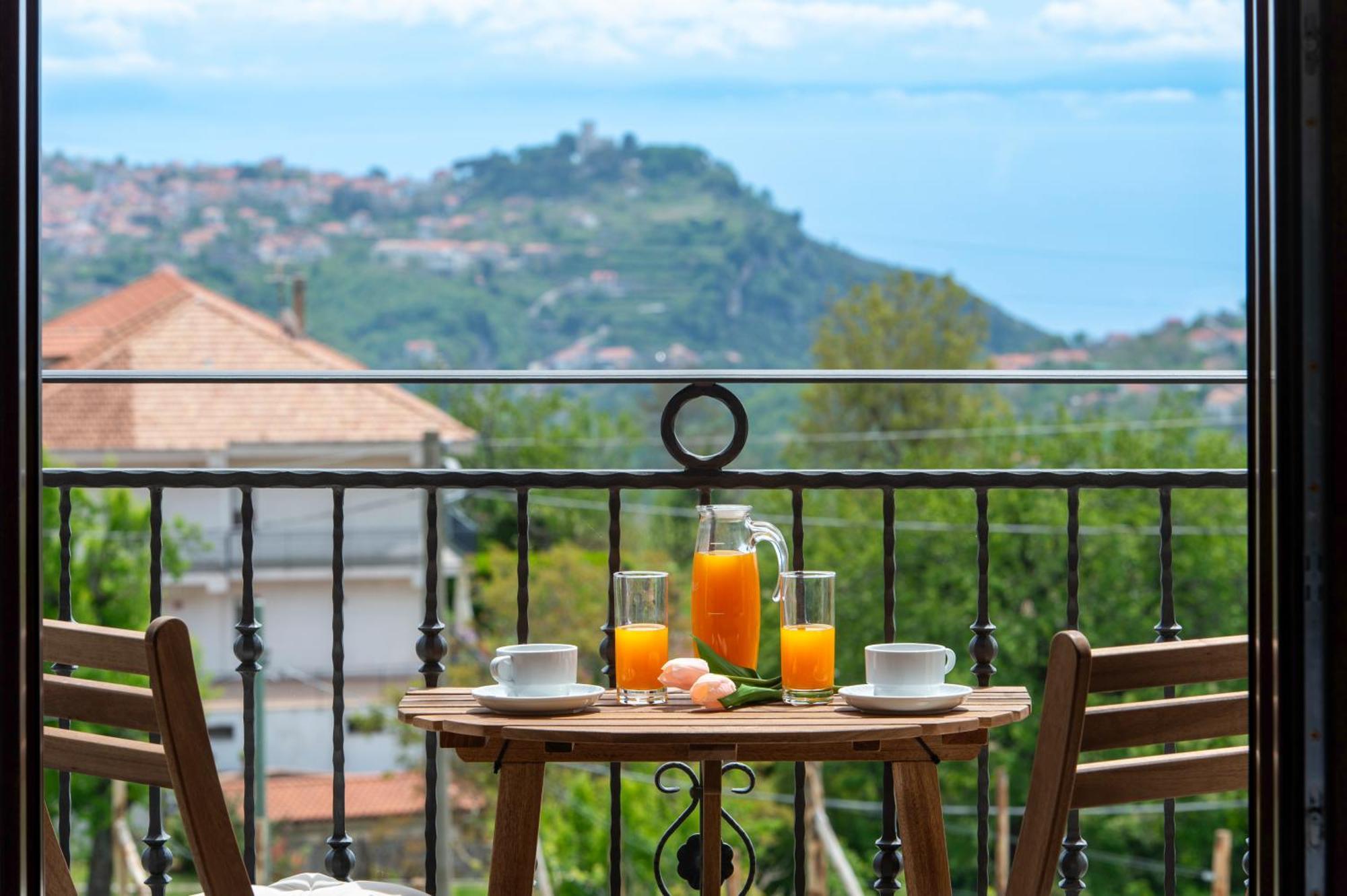 Il Vigneto Di Nonno Pietro Bed and Breakfast Agerola Exteriör bild