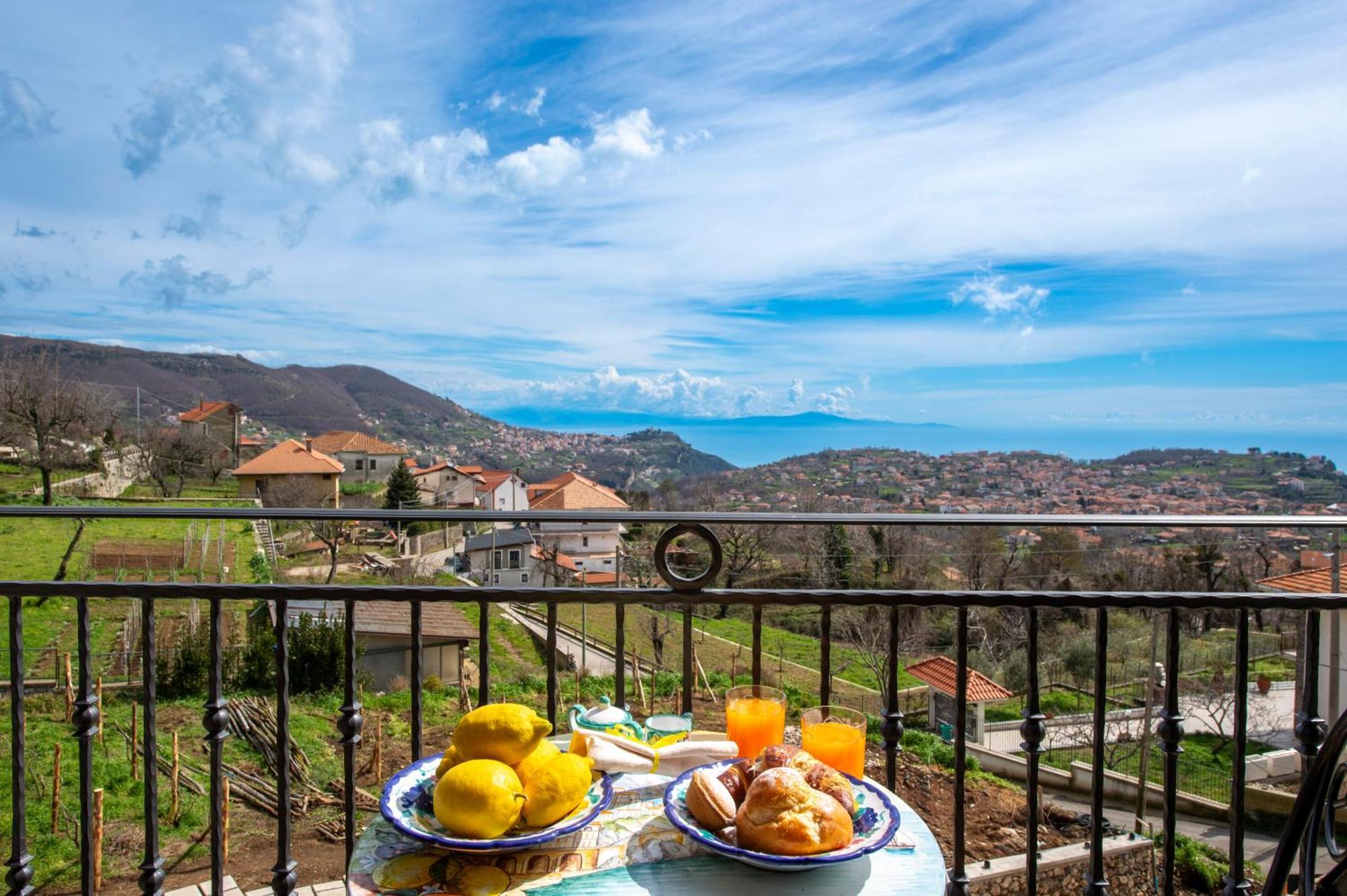 Il Vigneto Di Nonno Pietro Bed and Breakfast Agerola Exteriör bild