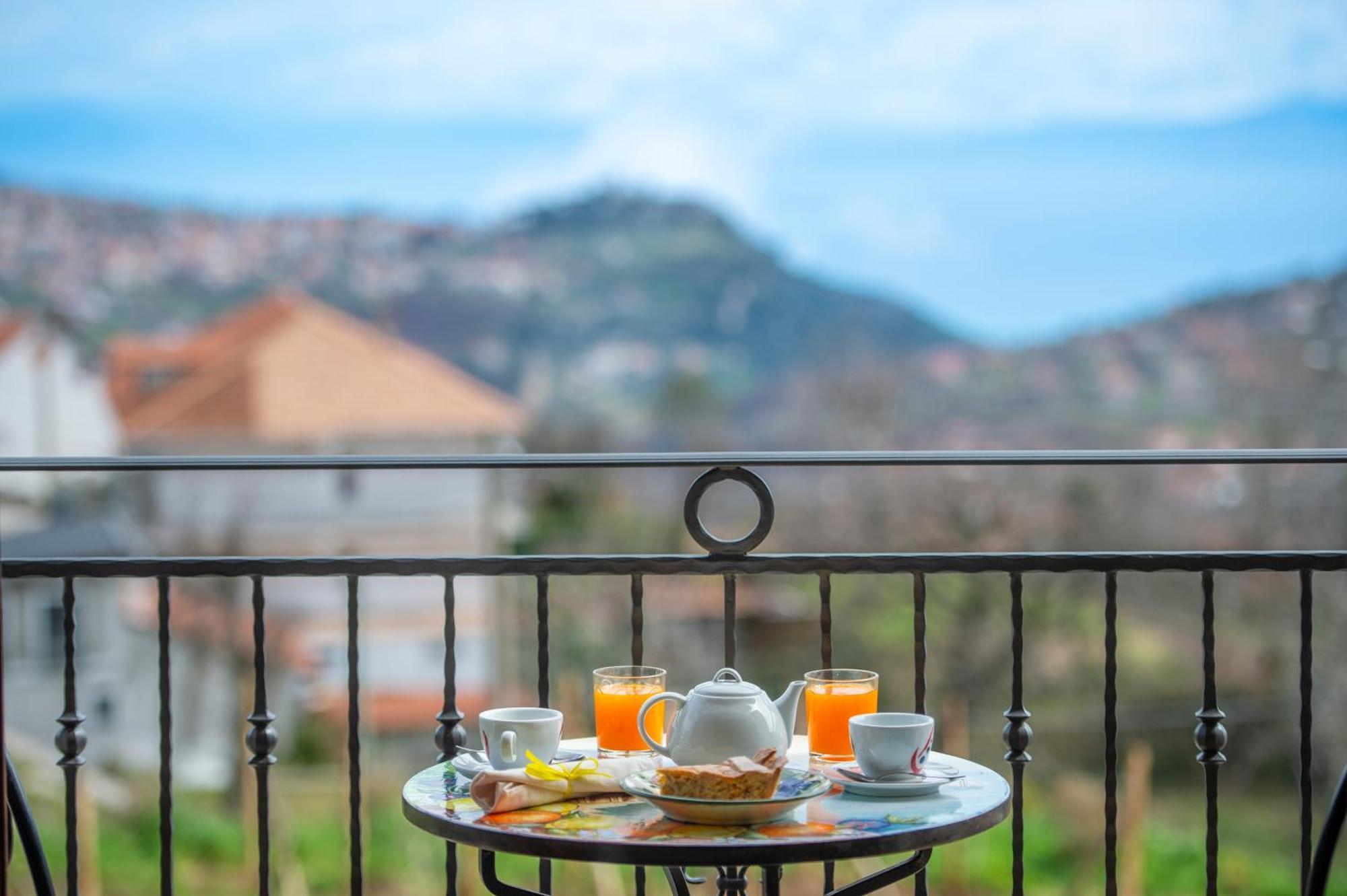 Il Vigneto Di Nonno Pietro Bed and Breakfast Agerola Exteriör bild
